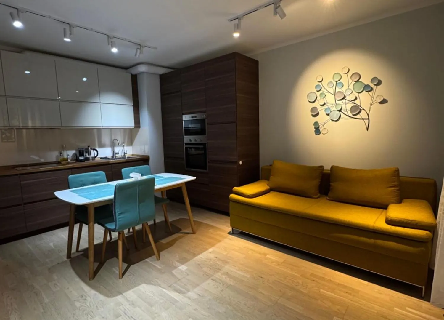 Cozy Apt - Parking & All Amenities Apartment Prague Czech Republic