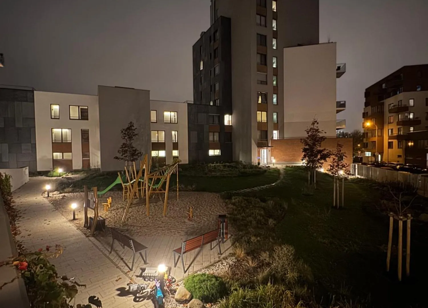 Cozy Apt - Parking & All Amenities Apartment Prague Czech Republic